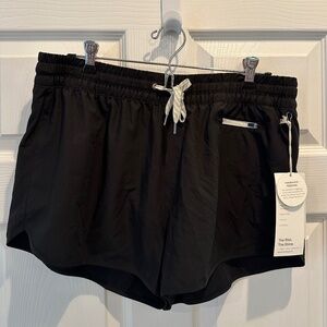 Vuori Clementine Short 2.0 XL